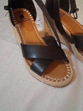 White Mountain Black Espadrille Wedge Sandals 6.5 260881